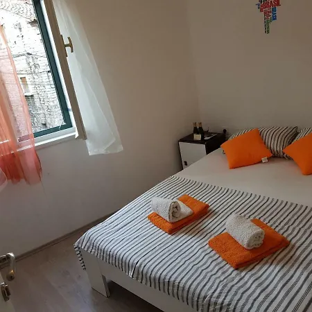 Micro Πανσιόν 2*